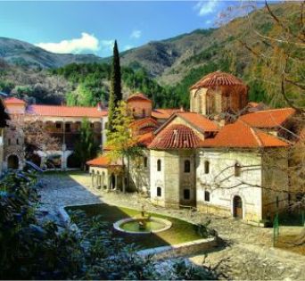 От Варна Смолянски езера и Пампорово с автобус