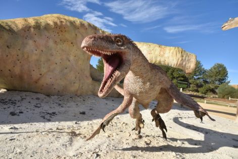 Pomore - УВЕСЕЛИТЕЛЕН ПАРК ДИНОПОЛИС, ИСПАНИЯ