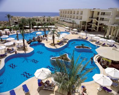 DOUBLETREE BY HILTON SHARKS BAY RESORT