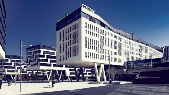 Roomz Vienna Superior или подобен